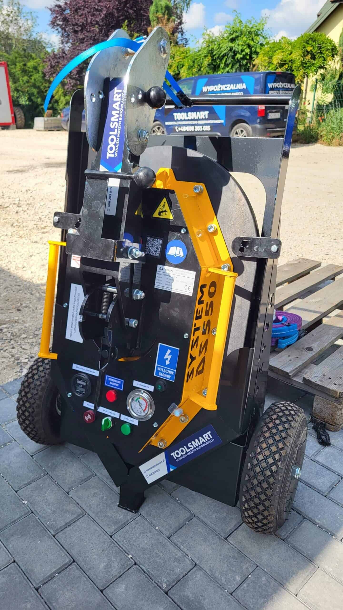 Ładowarka teleskopowa obrotowa MANITOU MRT 1840 EASY